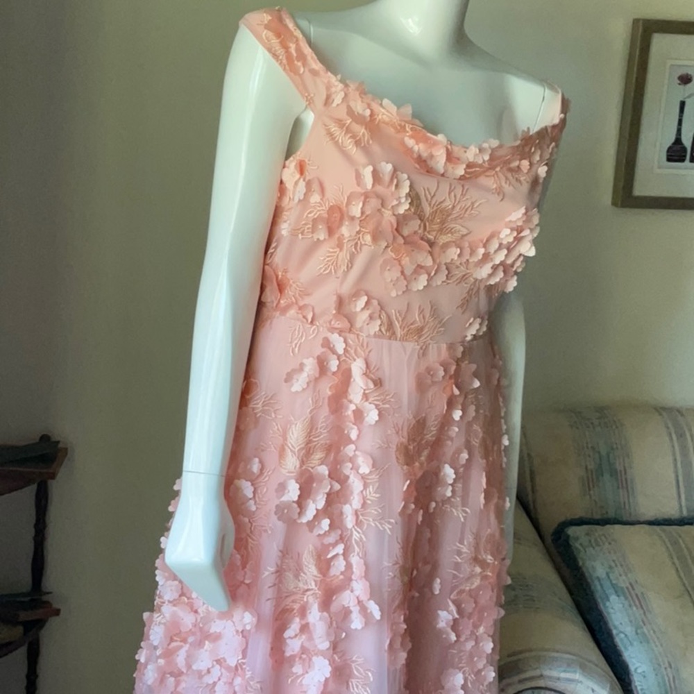 New with tag Boohoo dress - Picture 3 of 13